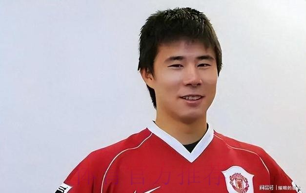 前国脚董方卓怒怼网友:全亚洲有几个去曼联踢球的? 引发外界热议 前国脚董方卓怒怼网友:全亚洲有几个去曼联踢球的? 引发外界热议